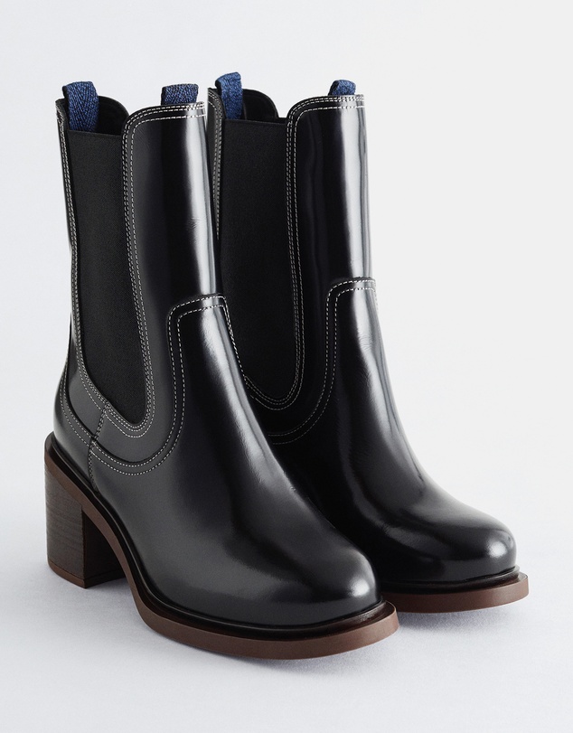 & Other Stories - Heeled Leather Chelsea Boots