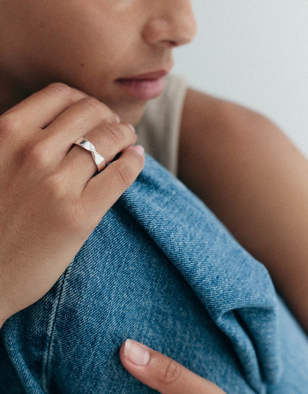 Kirstin Ash - Remanence Ring