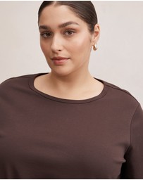 Forever New Curve - Lani Curve Hardware Detail T-Shirt