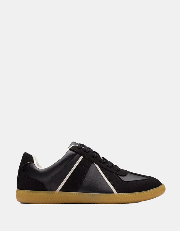 Clarks - Nykole Step Black