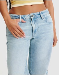 Cotton On - Curvy Low Rise Straight Jeans