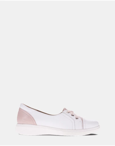 Mia Vita - Bridgette Slip-On Casual Sneaker - White/Blush