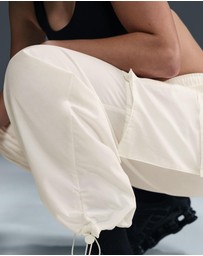 Nike - Sportswear Everything Woven Mid-Rise Cargo Pants