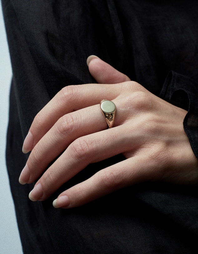 Karen Walker - Society Signet Ring