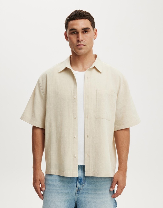 Cotton On - Boxy Fit Short Sleeve Shirt