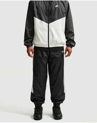 Black, Sail & Sail