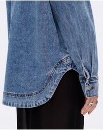 Revibe - Repaired Minima Esenciales Carmen Denim Shirt - AU 6