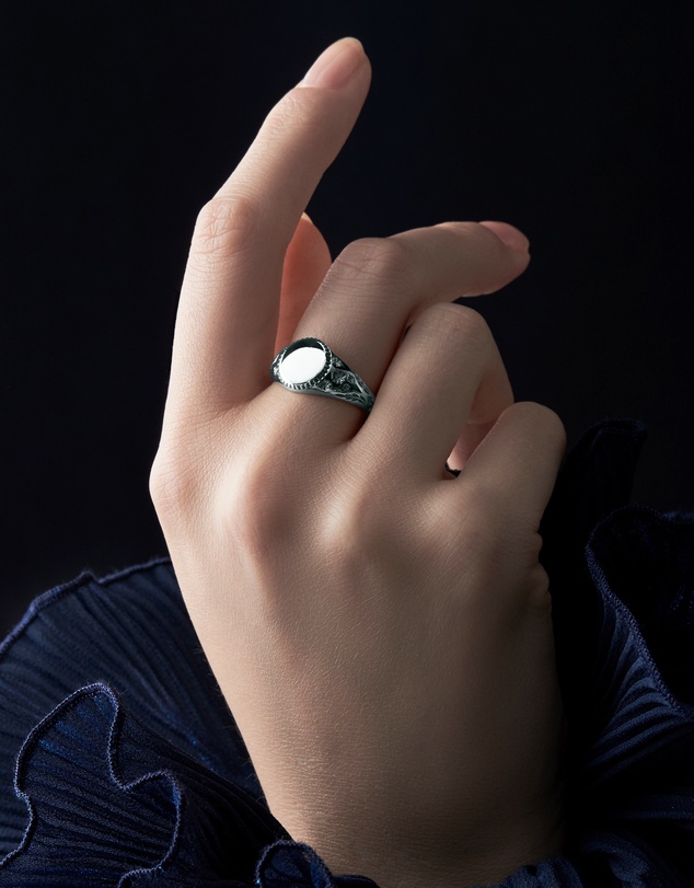 Karen Walker - Society Signet Ring