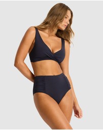 Sea Level Australia - Essentials Cross Front Multifit Bra Top