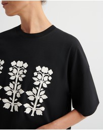 Kowtow - Motif Tee