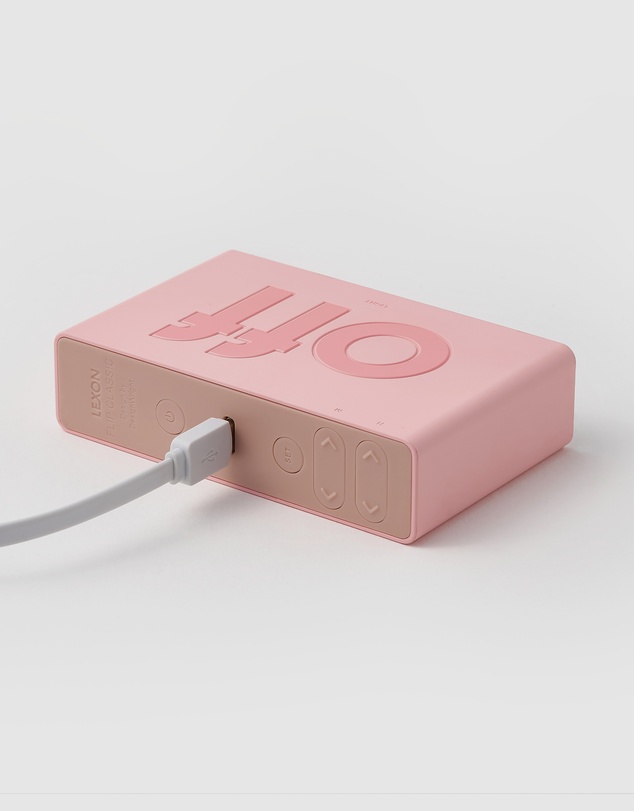 Lexon - Lexon Flip Classic Reversible Alarm Clock - Pink