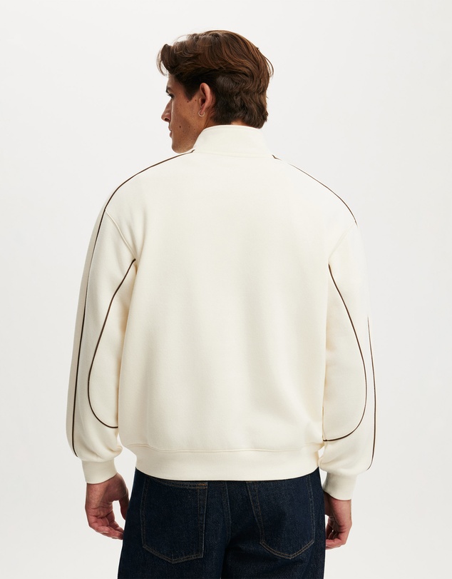 Cotton On - 1/4 Zip Graphic Fleece
