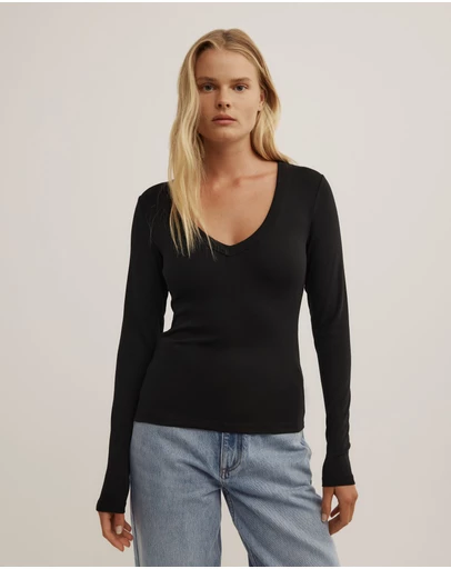 Witchery - V-neck Long Sleeve Top