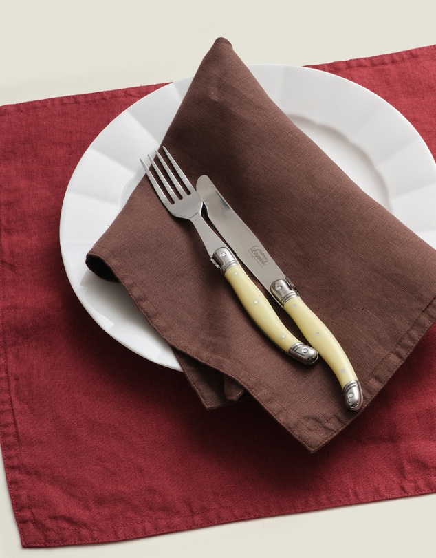 Carlotta + Gee - 100% Linen Placemat Set