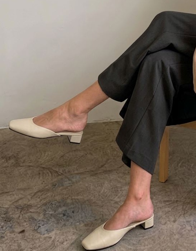 Atmos&Here - Willow Square Toe Leather Mules