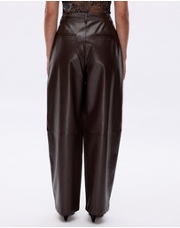 Minima Esenciales - Suki Barrel Pants