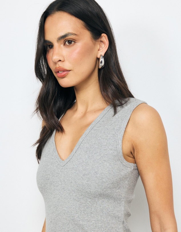 AERE - Cotton V Neck Tank