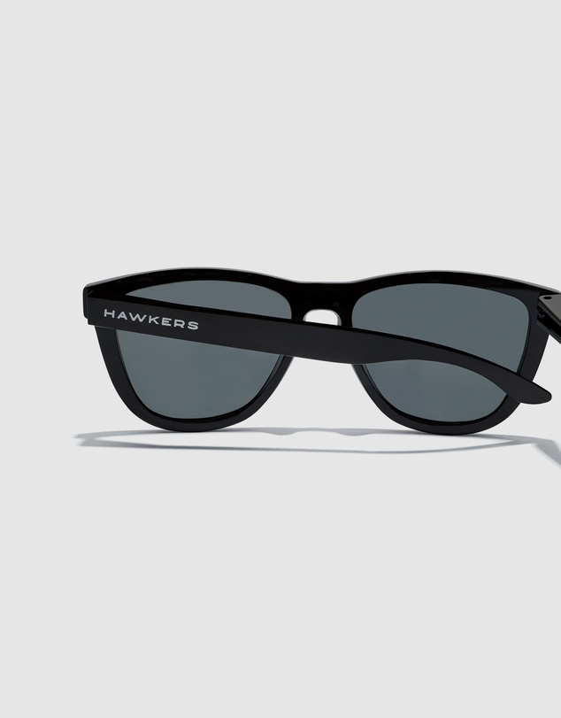 Hawkers Co - HAWKERS - Polarized Diamond Black ONE RAW  Sunglasses for Men and Women UV400