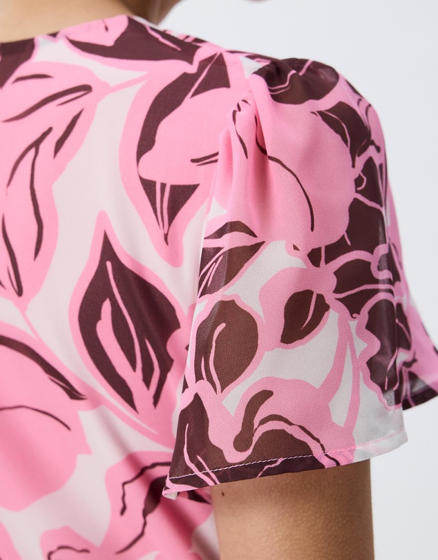 Tussah - Camilla Flutter Sleeve Midi Dress