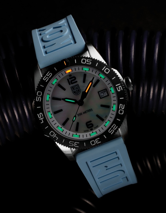 Luminox - Luminox Pacific Diver Ripple Diver Watch