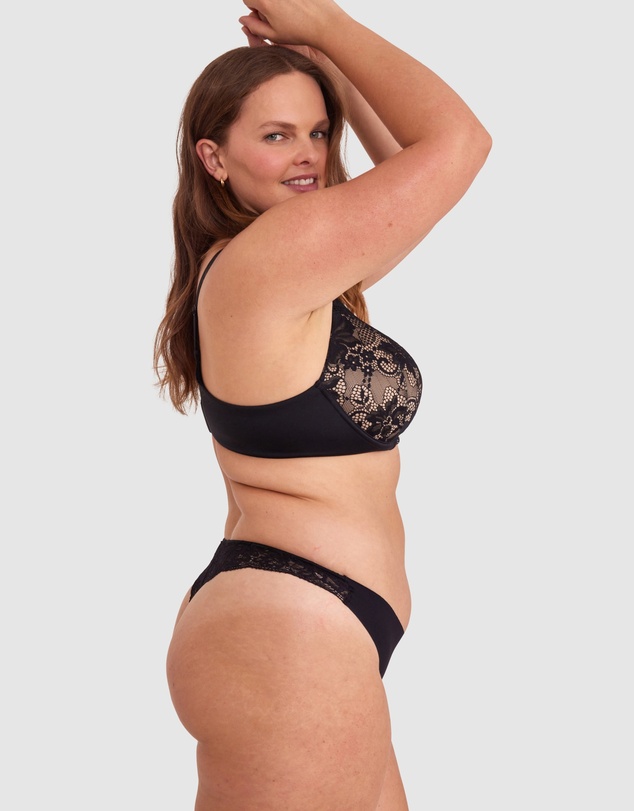 Bras N Things - Smooth Comfort Lace V String Knicker - Black/ Black