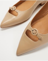Nina Armando - Luiza II Flats