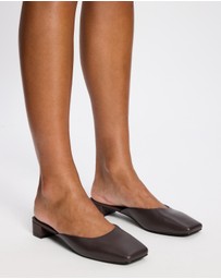 Atmos&Here - Willow Square Toe Leather Mules