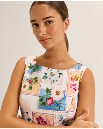 Review - Postcards Pleated Dress