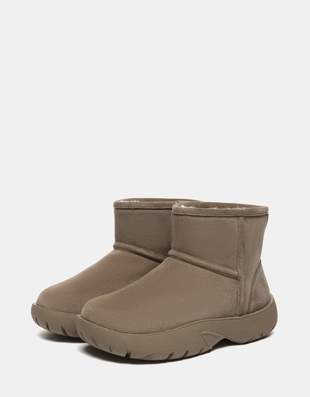 EVERAU - Australian Shepherd Ugg Salma Mini Cow Suede Upper UGG Boots