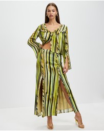Third Form - Stroke Frill Blouse
