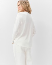 UNISON - Soft V Neck Long Sleeve Tee