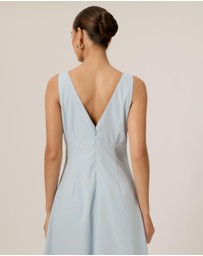Tussah - Andy V Neck Midi Dress