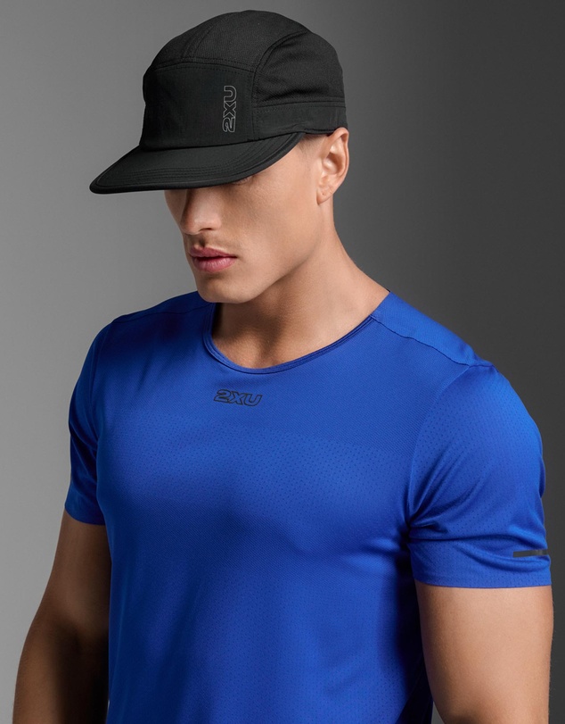 2XU - Light Speed Cap