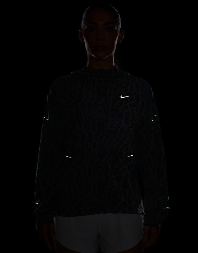 Nike - Swift Dri-FIT Packable Running Jacket