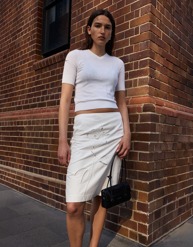 Minima Esenciales - Rilo Organic Cotton Cashmere V Neck T-Shirt