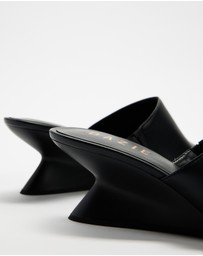 Dazie - Sal Structured Wedge Mules