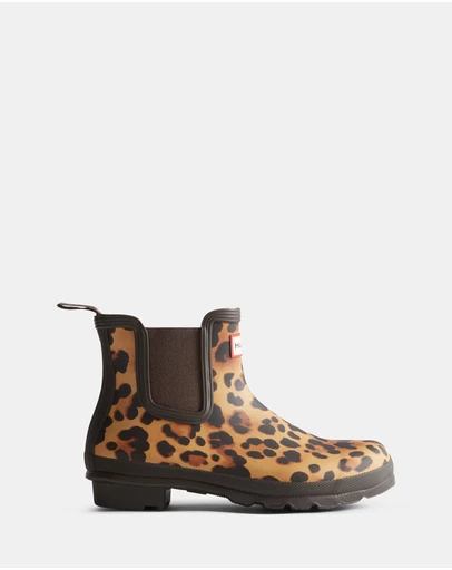 Hunter - Women’s Original Chelsea Leopard Boot in Leopard Print/Chocolate Brown