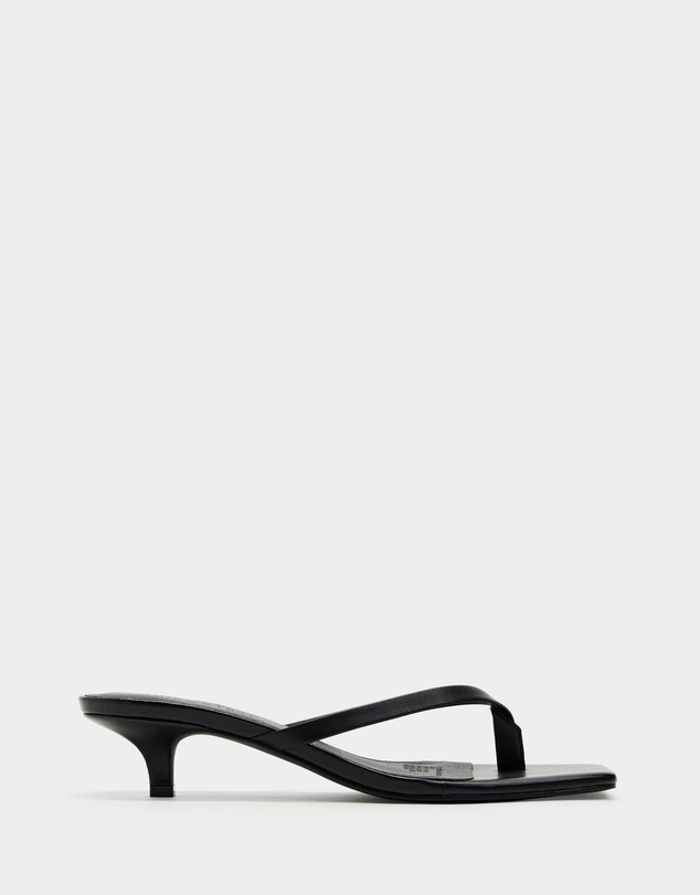 Atmos&Here - Dasha Leather Thong Kitten Heels