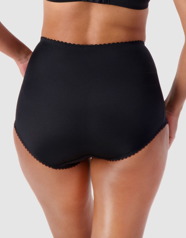 Triumph - Something Else Tum-E-Lace Panty