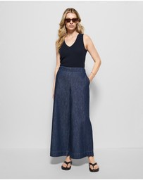 Commonry - Phoebe Tank