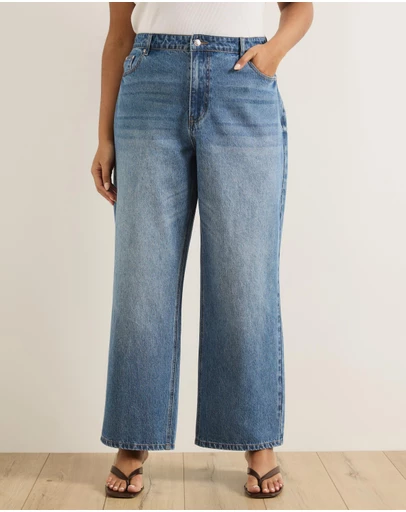 Atmos&Here Curvy - Kendal Mid Rise Relaxed Jeans