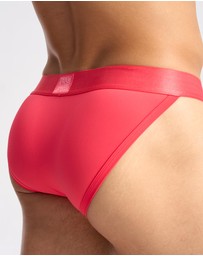 TEAMM8 - Spartacus Sports Brief