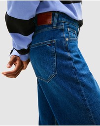 Tommy Jeans - Robbie Relaxed Bootcut Jeans