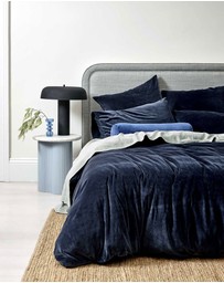 Aura Home - Luxury Velvet Standard Pillowcase