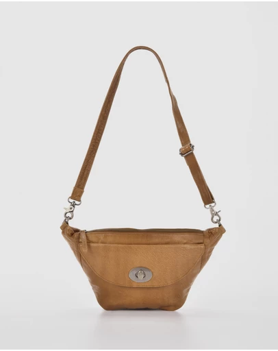 Cobb & Co - Dickson Leather Crossbody Bag