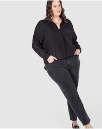Love Your Wardrobe - Gabby Black Wash Stretch Jeans