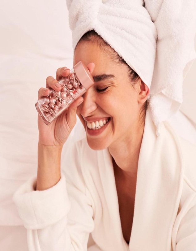 Elizabeth Arden - Retinol Ceramide Capsules Line Erasing Night Serum 60 Piece