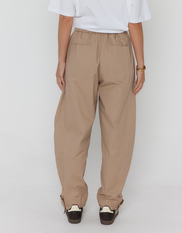 ALEXANDRA - Vale Pants Beige