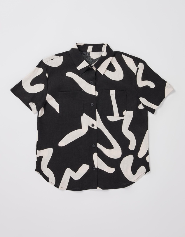 Subtitled - Teen Girls Charlie Swirl Short Sleeve Shirt