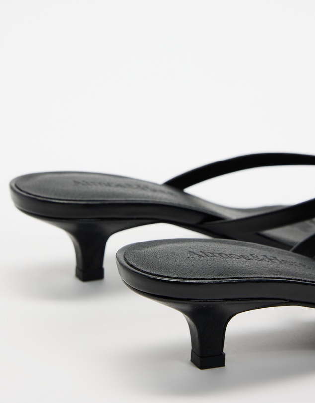 Atmos&Here - Dasha Leather Thong Kitten Heels